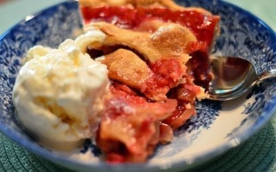 Mouthwatering Strawberry Rhubarb Pie