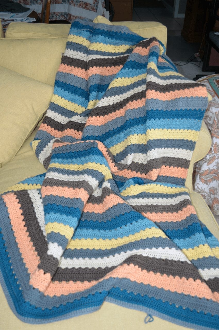 Quick and Cozy Crocheted Family Room Throw